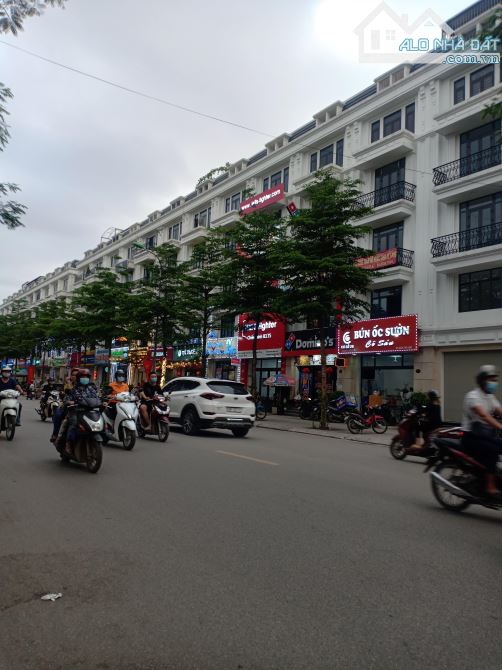 Cho thuê nhà Ngoại giao đoàn, Xuân la 105m2x6T, thang máy làm vp, lớp học - 1
