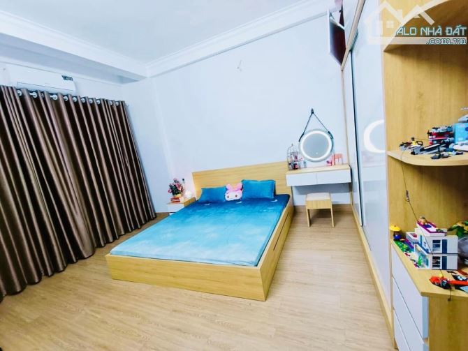 Bán nhà lô góc Bùi Xương Trạch, 50m², 5 tầng, MT 4m – Ngõ 3 gác, giá 7.97 tỷ - 1