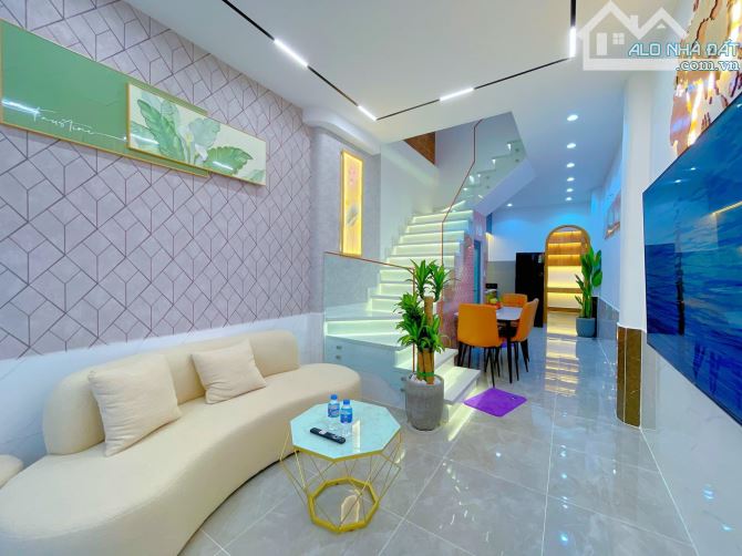 Nhà mới đầy đủ nội thất,42m2,6.6Tỷ,hẻm thông kế đường Nguyễn Văn Trỗi,trệt lửng lầu - 1