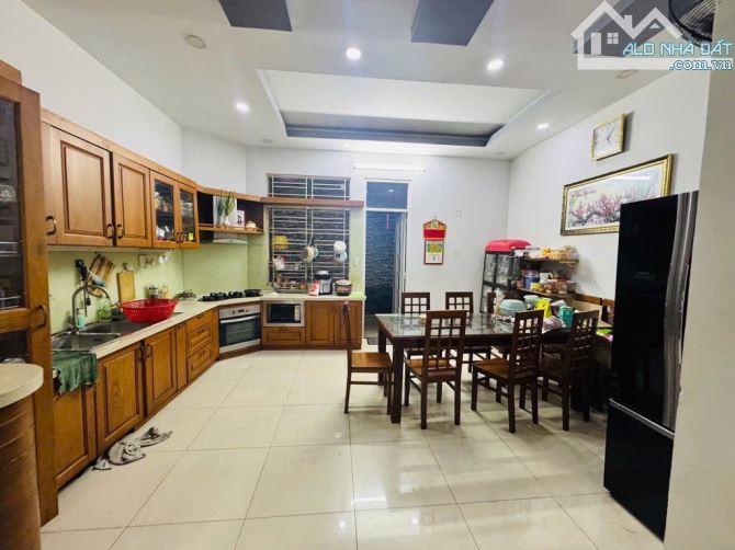 🏠Quận 11-Nhà đẹp-Hẻm 8M-Tiện KD, mở Công ty-Ông Ích Khiêm-P14-96m2-5,4x18-3tầng-6PN - 1