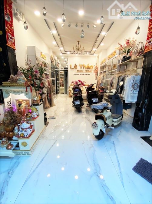 BÁN GẤP, Nhà Đẹp 4 Tầng 59m2,  5 Phòng ngủ,Dòng tiền,  Tùng Thiện Vương Quận 8 giá 7.5 tỷ. - 1