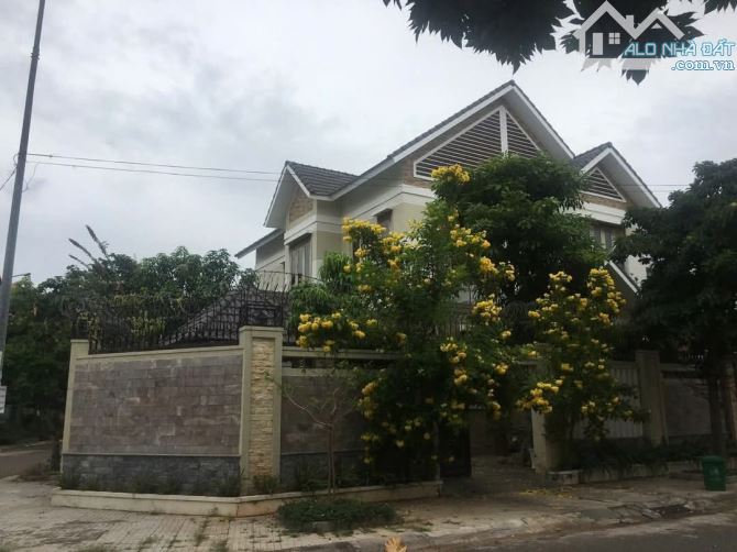 BÁN BIỆT THỰ PHƯƠNG NAM - P THẮNG TAM - TP VŨNG TÀU.  GIÁ 37 TỶ GIẢM CÒN 32 TỶ - 1