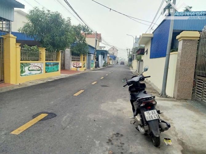 Bán đất Phường Trần Hưng Đạo cách đường Ql10 chỉ 100m,đường 6m oto đỗ cửa. - 2