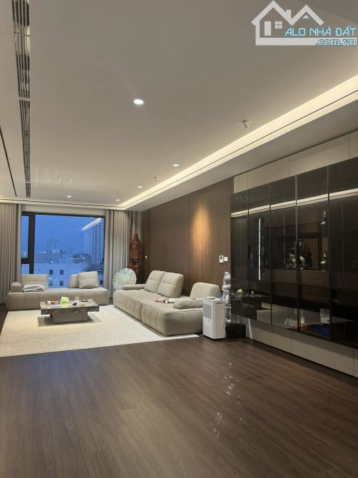 BÁN GẤP TÒA NHÀ ĐƯỜNG QUAN NHÂN. 140M2 - 9 TẦNG. THANG MÁY 24 PHÒNG KHÉP KÍN. - 2