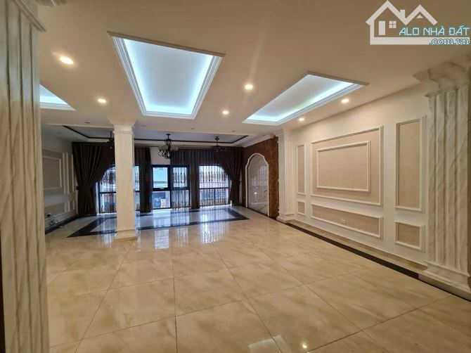 Cho thuê nhà phạm văn đồng 150m2x7T, thang máy, nhà mới đẹp, mt gần 9m - 2