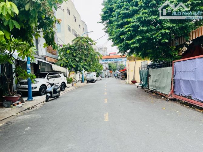 ĐẤT VÀNG GIỮA SÀI GÒN- 10X26M - KHU BẦU CÁT P. 10 TÂN BÌNH - VỊ TRÍ ĐẮC ĐỊA - HƠN 28 TỶ - 2