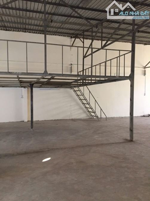 Cho thuê kho xưởng 300m2 Tô Ký , Thới Tam Thôn Hóc Môn - 2