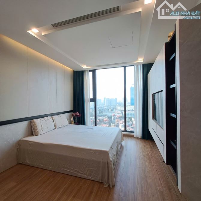 Cho thuê CHCC M2 Vin Metropolis, 3PN 110m2, view VIP, ở ngay, 48tr - 2