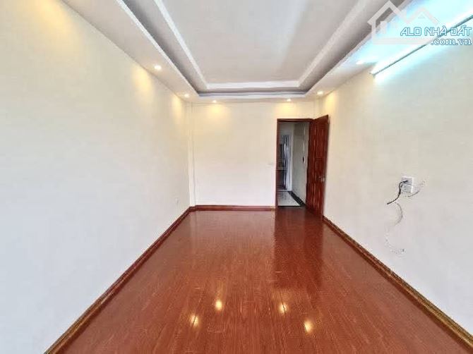 NGÕ NÔNG RỘNG THOÁNG - THÔNG - GẦN Ô TÔ - TIỆN ÍCH BẠT NGÀN. - 2