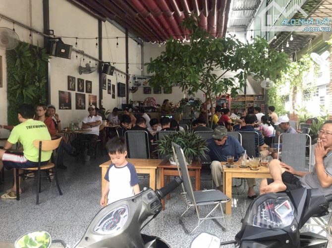 Nhà SHR 6m hậu 7,4m x 20m. Góc 2MT Đường HT45 ( Đang KD Cafe). giá 9 Tỷ - 2