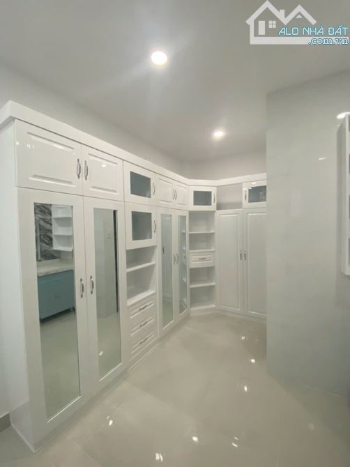 BÁN NHÀ HẺM /1 TRẦN KHẮC CHÂN, Q.1, 45M2, 3 TẦNG MỚI - 2