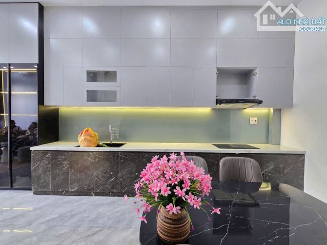 💥🏘️ 3 TẦNG- ĐƯỜNG 5M TÔN ĐẢN-ĐÀ NẴNG-GẦN CẦU VƯỢT NGÃ BA HUẾ- BẾN XE-NHỈNH 4T.Y - 2