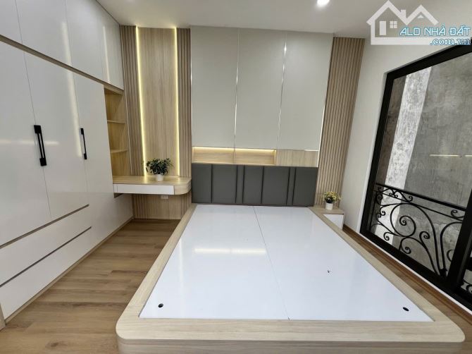 MỖ LAO - HÀ ĐÔNG - 45M - 5T - THANG MÁY - PL - ÔTÔ - KD - HƠN 11 TỶ. - 2