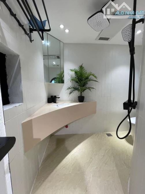 Bán toà ccmn phố Phan Đình Giót . Thanh Xuân DT90m2 x 7T. Mặt tiền 6m - 3
