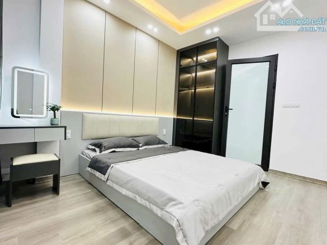 BÁN NHÀ 5 TẦNG - DI TRẠCH – 33M² – NGÕ THOÁNG - 3