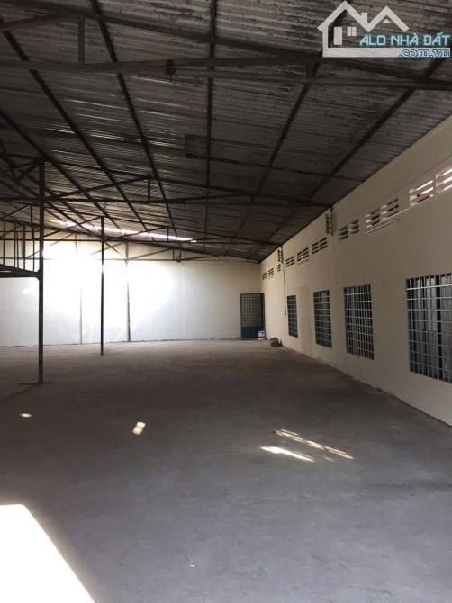 Cho thuê kho xưởng 300m2 Tô Ký , Thới Tam Thôn Hóc Môn - 3