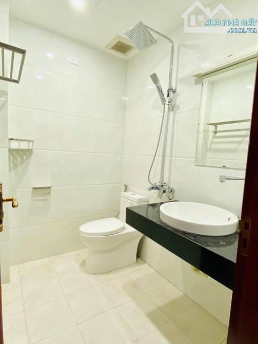 Cho thuê nhà Ngoại giao đoàn, Xuân la 105m2x6T, thang máy làm vp, lớp học - 3