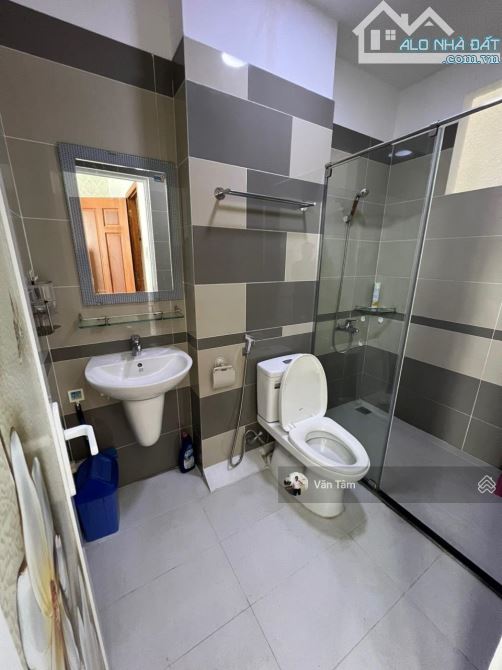 Bán Nhà Đường Bạch Đằng P24 Bình Thạnh, DT: 91,3m2 (5,7x18m) & Thiết kế 4 Tấm , 4 PN 5WC - 4