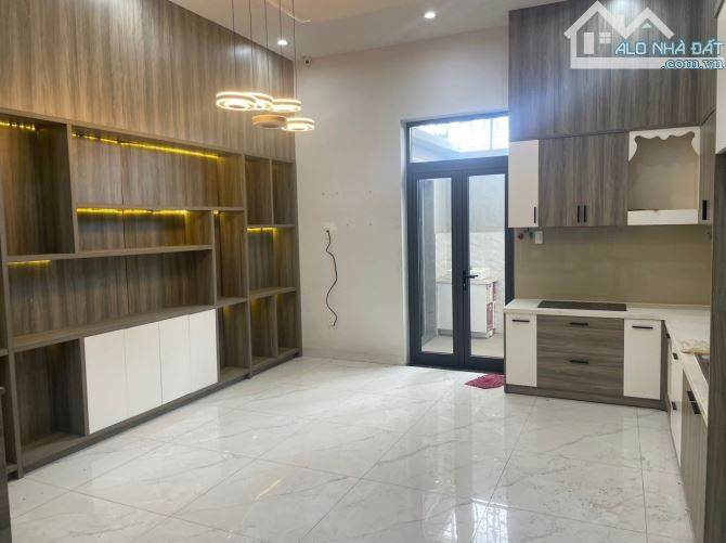 NHÀ 4TẦNG, DT RỘNG 102M2, GIÁ ĐẦU TƯ CHỈ 7TỶ, HẺM 8M, Đ.TÔ NGỌC VÂN, P.THẠNH XUÂN/Q12 - 4