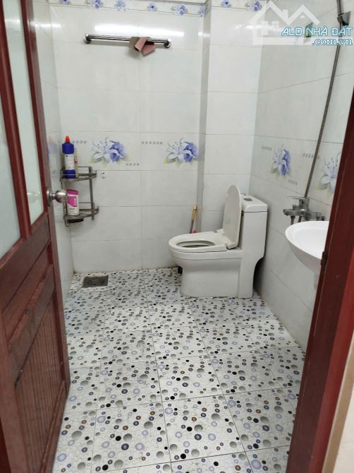 Cho thuê nhà mới đẹp 5x23_2 lầu_3PN 2WC_Mặt bằng KD đep_Máy lạnh_Hiệp Thành Q12_14tr/th - 4