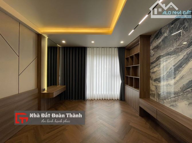 Nhà xây mới độc lập 6,5 tầng view vườn hoa có thang máy tại Lê Hồng Phong - 5