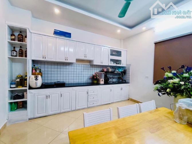 Bán nhà lô góc Bùi Xương Trạch, 50m², 5 tầng, MT 4m – Ngõ 3 gác, giá 7.97 tỷ - 6