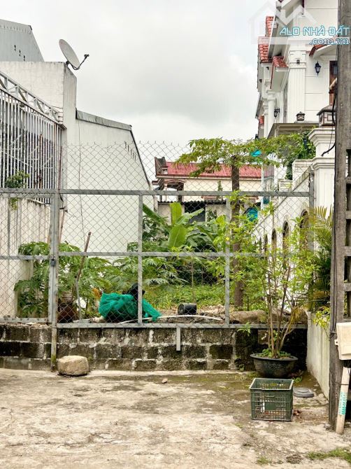 111.9m2 đất mặt tiền Kinh Doanh Tùng Thiện Vương