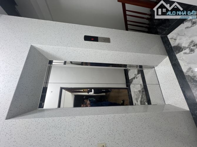 BÁN NHÀ PHÚC ĐÔNG, OTO TRÁNH, GARA, THANG MÁY CHỈ HƠN 9 T