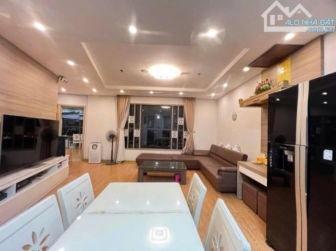 Bán căn hộ Hà Đô Park View - Cầu Giấy 99m2 2PN 7.5 tỷ Full nội thất