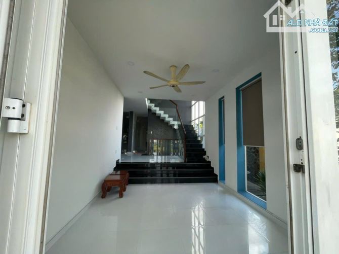 Bán biệt thự Kiến Á, liên phường Quận 9 ( thủ đức) - 200m2 - giá 24,7 tỷ