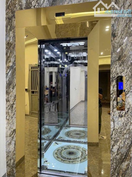 Bán nhà mỹ đình thang máy xịn 6 tầng