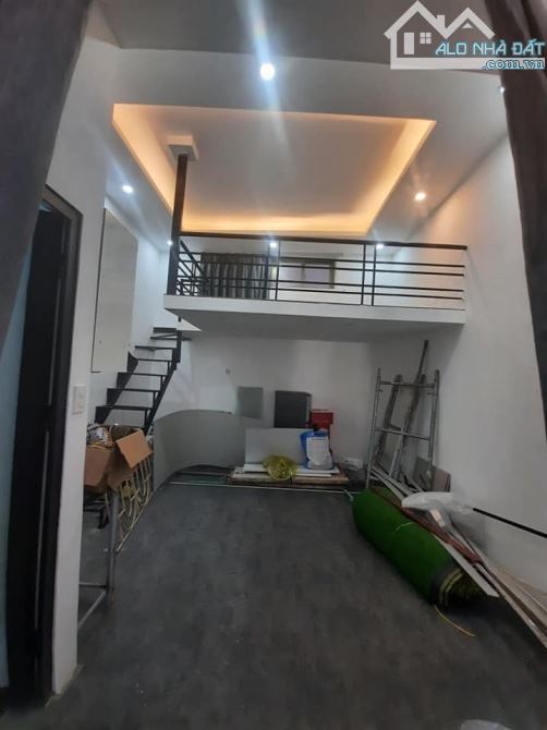 Bán nhà chung cư  Ngõ 199 Hồ  Tùng Mậu,80m2,3 ngủ , giá  chỉ 2,8 tỷ - 1