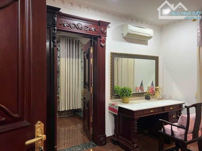 Bán biệt thự khu 253 Lương Định Của Q.2 - 15x30m -  2 tầng - giá chỉ 210tr/m2 - 1