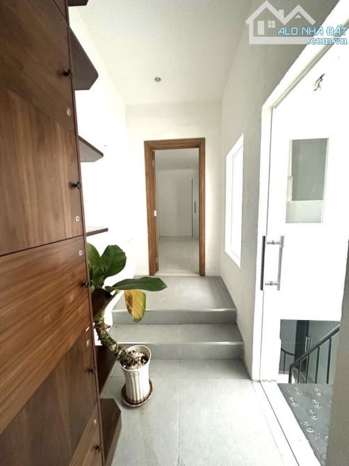 NHÀ ĐẸP QUẬN 3 – 4 TẦNG-HẺM XE HƠI – KHU VÍP, Ở SANG -GIÁ 25.5 TỶ. - 1