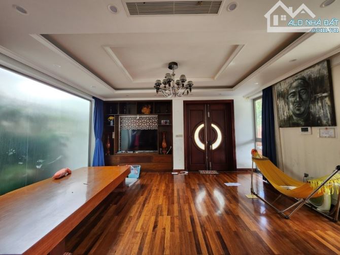 VILLA NAM VIỆT Á - 300M2 - NHƯ VỪA MỚI XÂY - KHU PHÂN LÔ BIỆT THỰ - 23 TỶ TLCC - 1