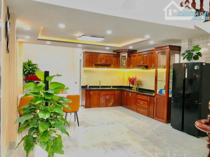 Ô TÔ VÀO NHÀ! Bán Nhà 5 Tầng Cực Đẹp Lê Văn Sỹ, 68m2, 11.2 Tỷ TL - 1