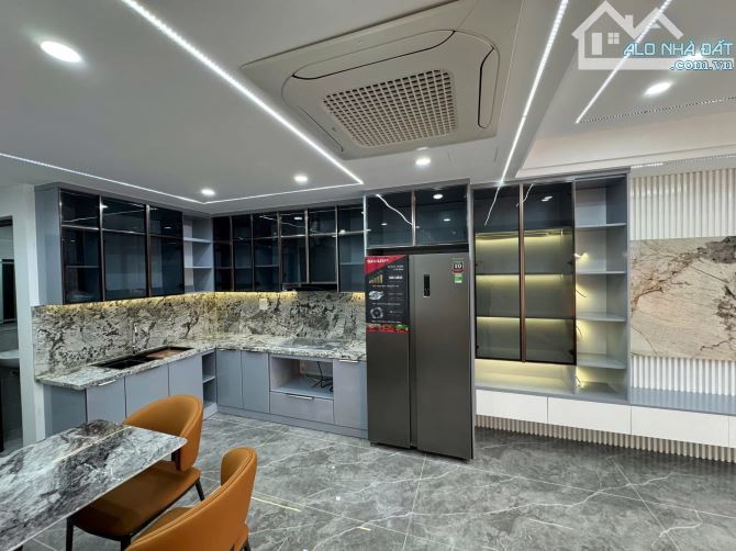Bán Nhanh Căn 60m2 7T Phố Trạm, Long Biên Kinh Doanh, Gara 2 Ô Tô Giá Chính Chủ 16.x Tỷ - 1