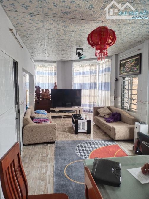 Nhà 3 tầng, Hồ Bá Phấn, PLA, 110m2, ngang 5.2m, ngay Metro, xe hơi trong nhà, 7.3 tỷ - 1