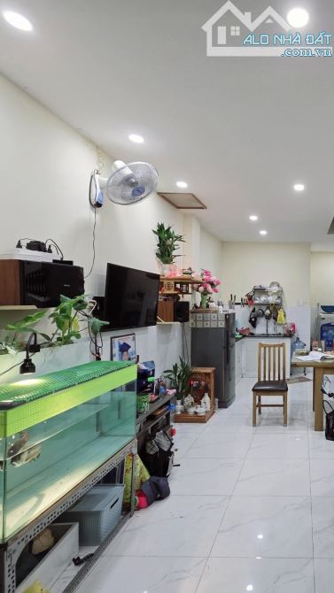 💥Bán nhà Nguyễn Văn Quỳ, quận 7, 32m2 SHR, 2 tầng, 3PN, nhỉnh 2tỷ🚗 - 2