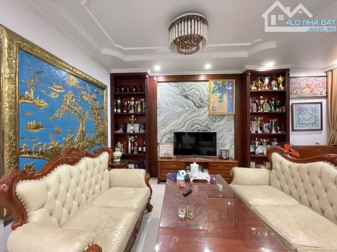 Biệt thự Kim Chung 178.5m2- 3T, Lô góc 3 thoáng, ô tô tiện ích Hinode, giá 15.5 tỷ - 2