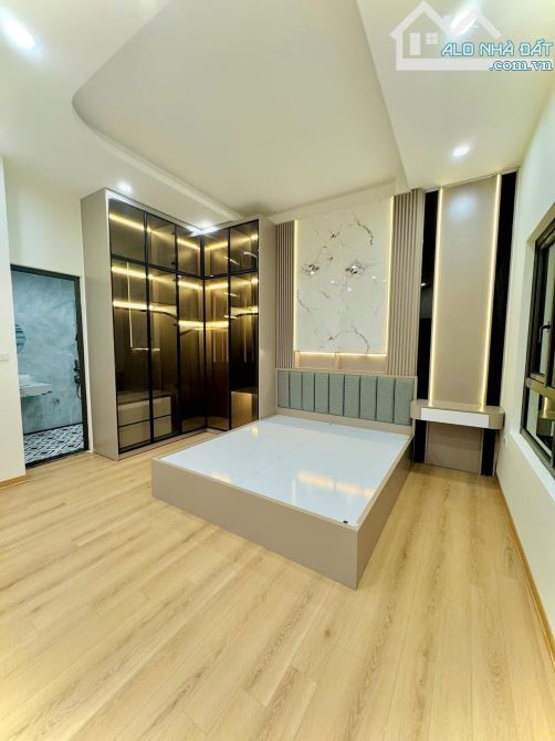 Chỉ  6.6 tỷ có nhà 5 Tầng, 30m2, phố Định Công Hạ, Hoàng Mai. - 2