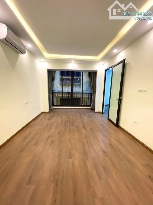 BÁN NHÀ HỒNG MAI,HAI BÀ TRƯNG.44M2*6 TẦNG. 8,x TỶ. LÔ GÓC.THANG MÁY.GẦN PHỐ TIỆN ÍCH ĐỈNH. - 2