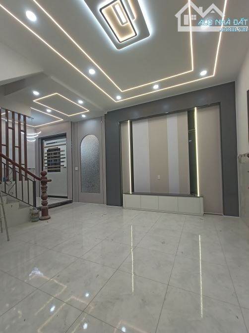 Nhà hẻm ô tô Tân Kỳ Tân Quý 70m2 có 2 lầu 4pn, sát mặt tiền. Gần chợ Gò Xoài. Nhỉnh 5 tỷ - 2