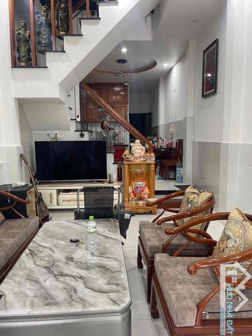 Bán nhà  đường 2-9  dt 70 m2 ngang 3.5 m 2 tầng giá 5 tỷ - 4