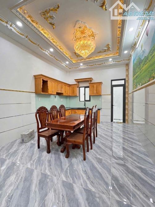 Bình Tân, gần Lê Văn Quới- Nhà đẹp 3 tầng, 68m2 (4x17),ô tô vào nhà - 4