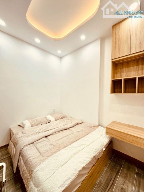 Bán nhà giáp Q1 , Trường Sa , P15 , 36m2 , 4,28tỷ TL - 4