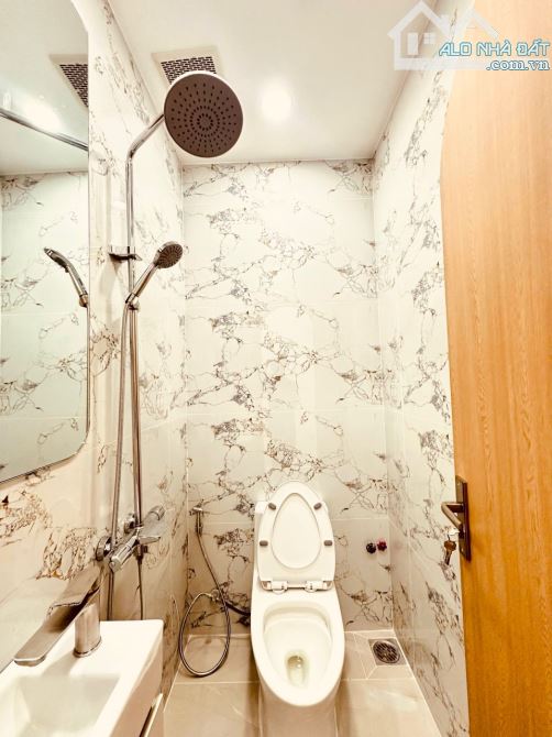 Bán nhà giáp Q1 , Trường Sa , P15 , 36m2 , 4,28tỷ TL - 5