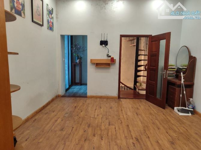 🏡NHƯỢNG LẠI NHÀ QUẬN HBT - SỔ ĐỎ -  32M2 - 4 TẦNG  - 1 NHÀ RA ĐƯỜNG OTO - 4,15 TỶ - 5