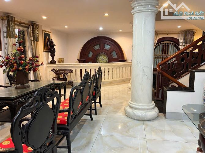 Bán biệt thự khu 253 Lương Định Của Q.2 - 15x30m -  2 tầng - giá chỉ 210tr/m2 - 6