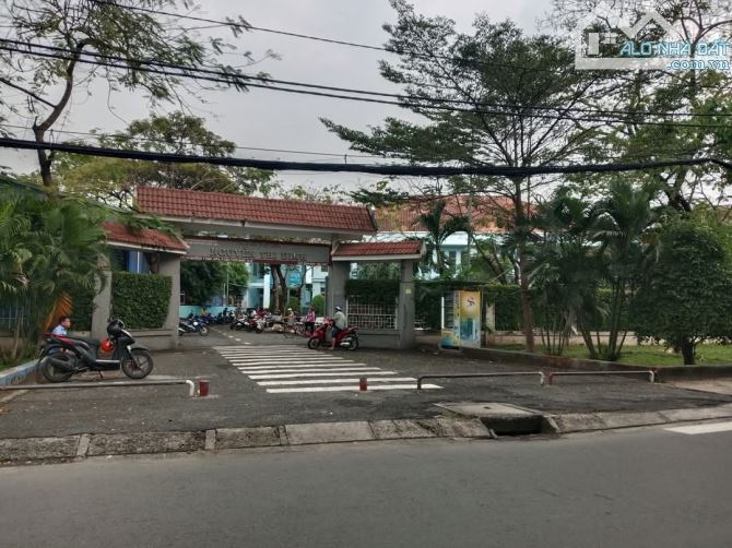 cần bán, VỊ TRÍ SIÊU ĐẸP, HẺM XE HƠI, Tân Thới Nhất 13 Quận 12, giá siêu rẻ, chỉ 3.7 tỷ . - 6